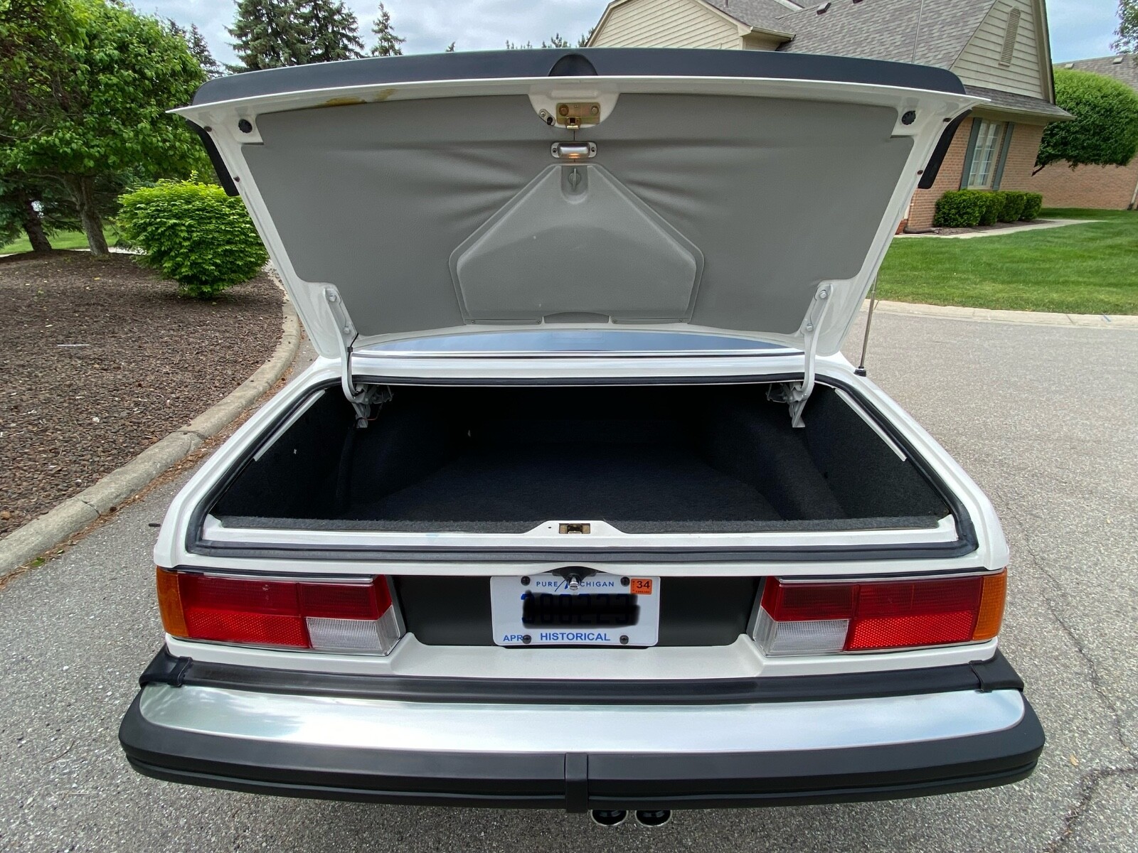BMW-6-Series-1986-Coupe-15