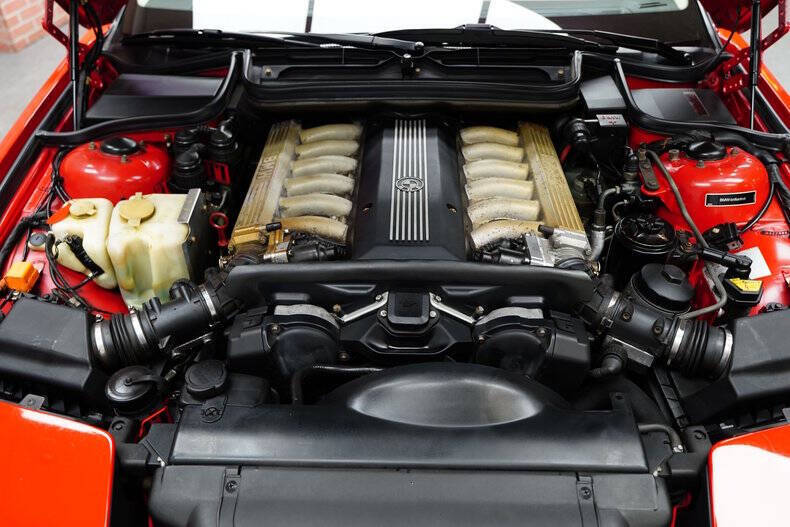 BMW-8-Series-1993-Coupe-16