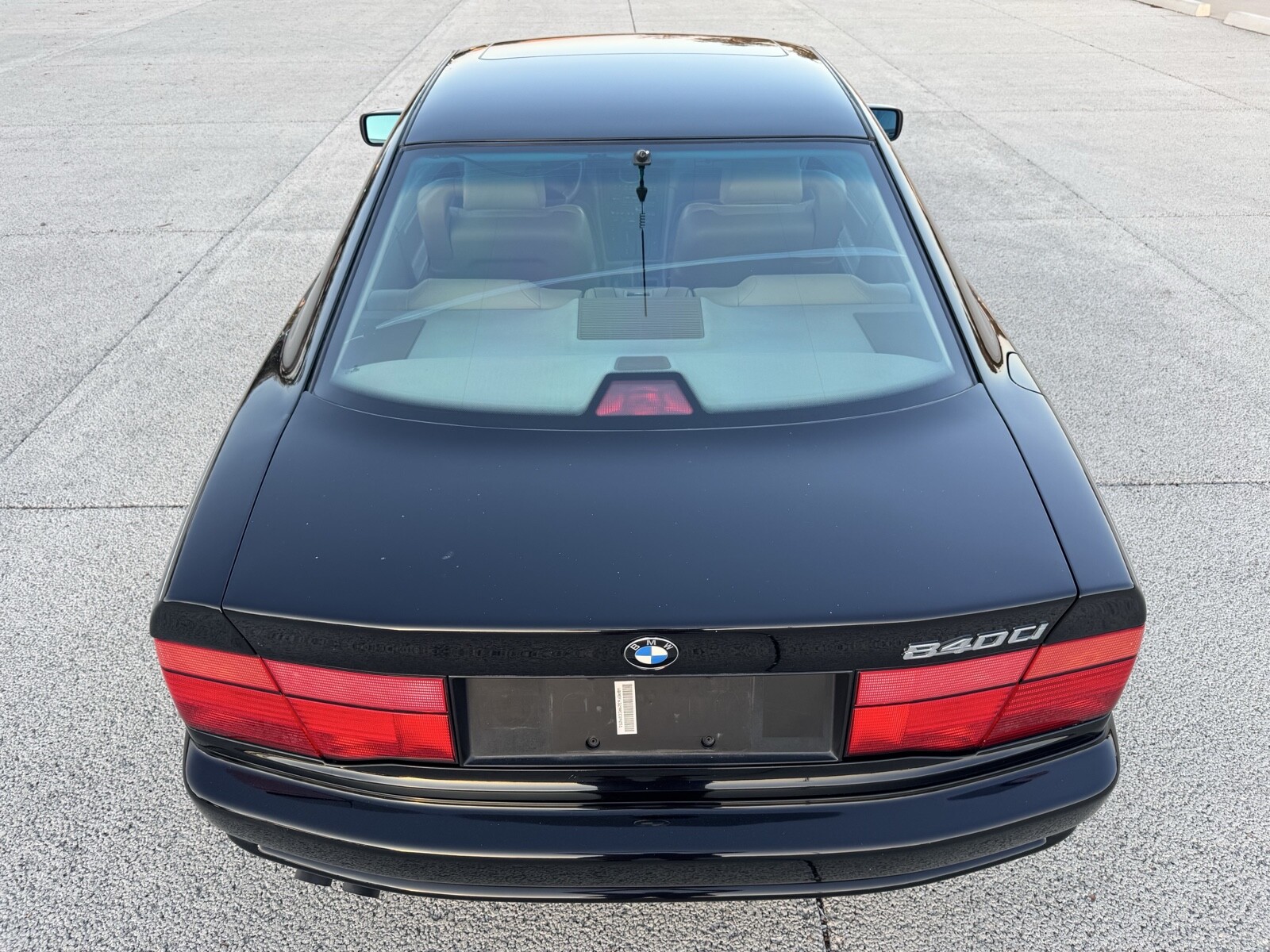 BMW-8-Series-1994-8