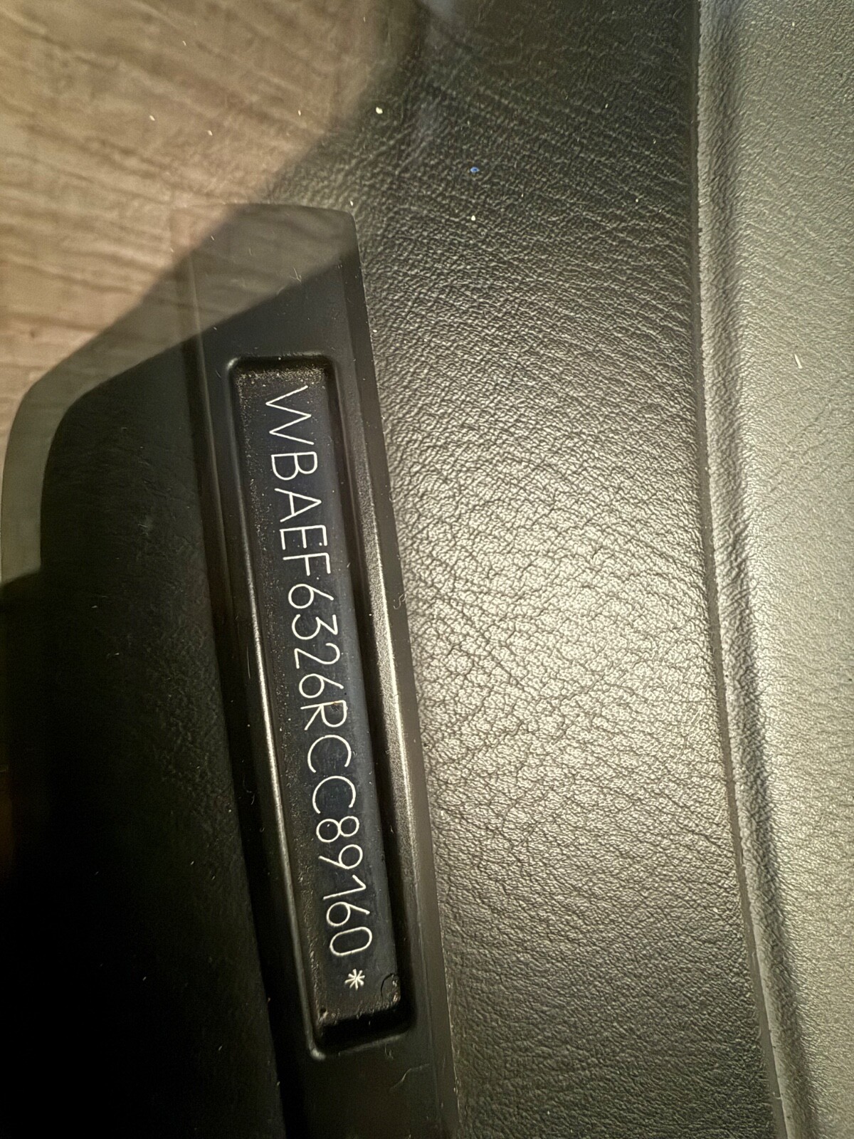 BMW-8-Series-1994-Sedan-4