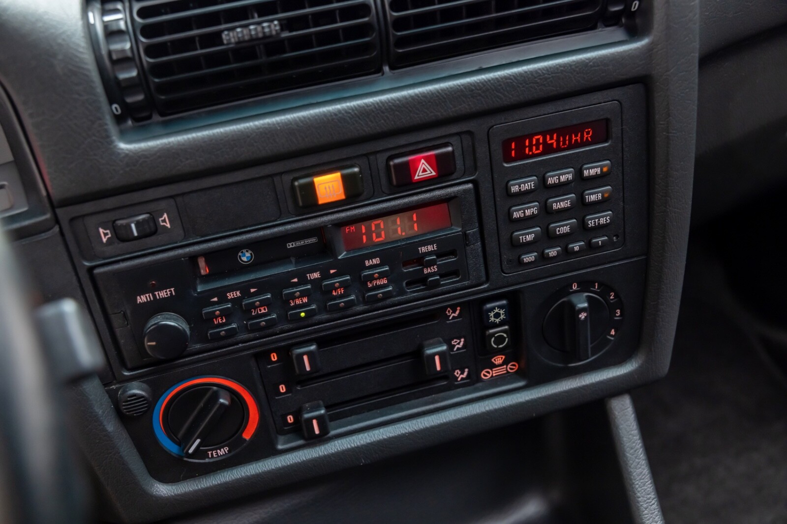 BMW-M3-1988-SEDAN-20