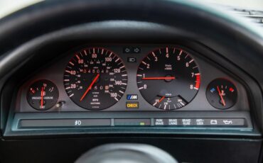 BMW-M3-1988-SEDAN-21