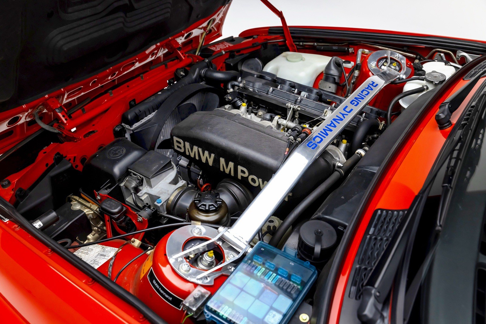 BMW-M3-1988-SEDAN-24