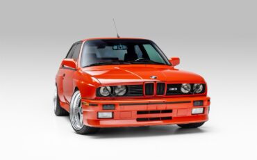 BMW-M3-1988-SEDAN-4