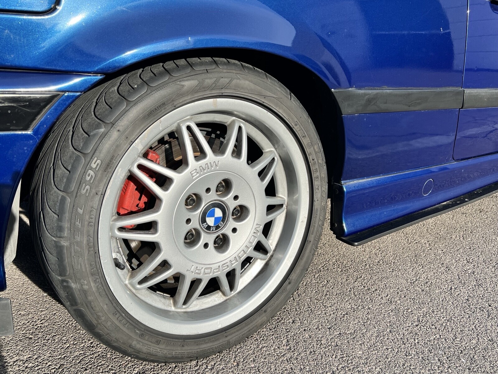 BMW-M3-1995-Coupe-12