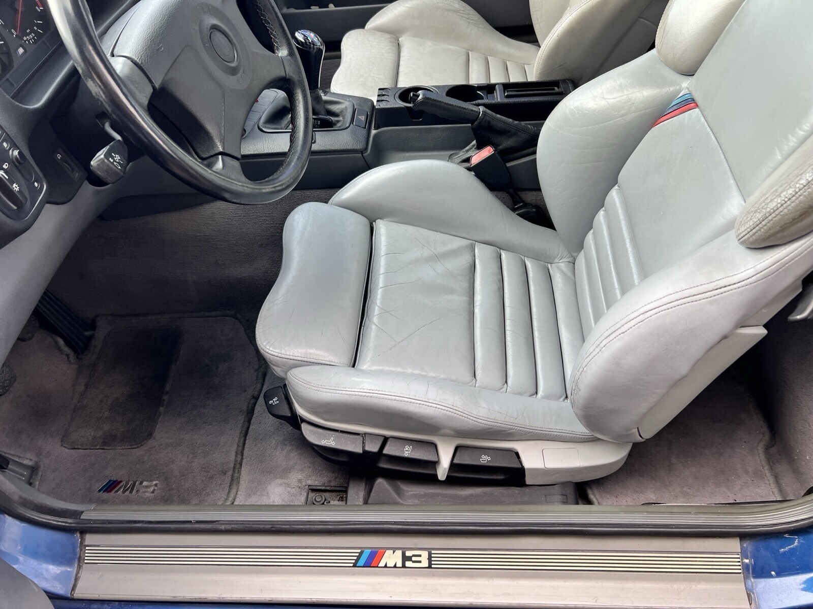 BMW-M3-1995-Coupe-18
