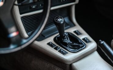 BMW-M6-1987-39
