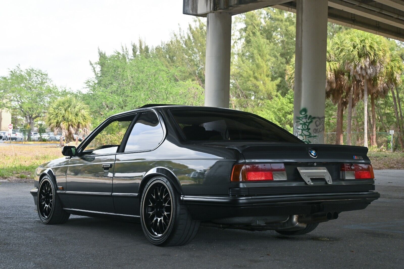 BMW-M6-1987-Coupe-1