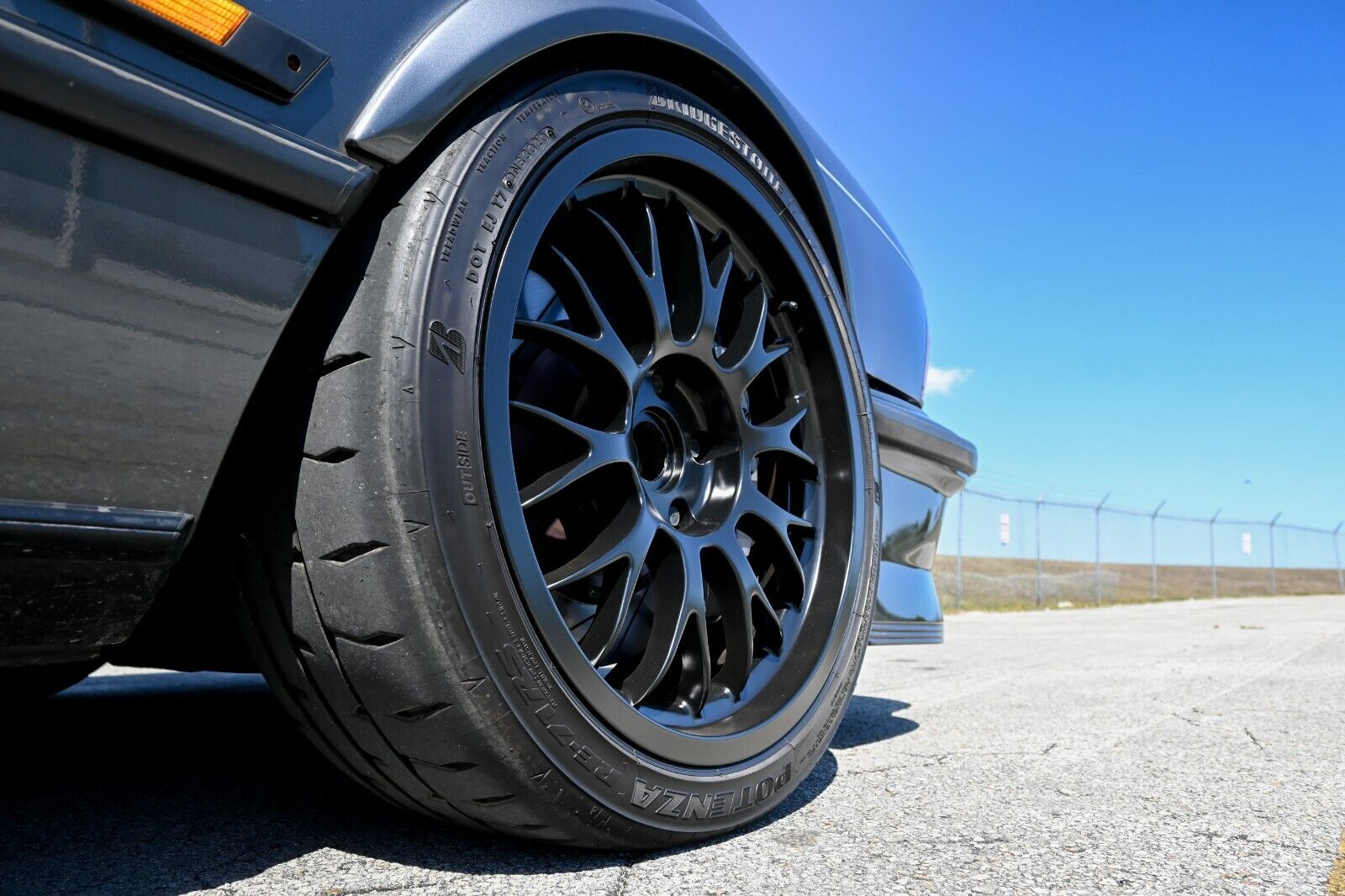 BMW-M6-1987-Coupe-15