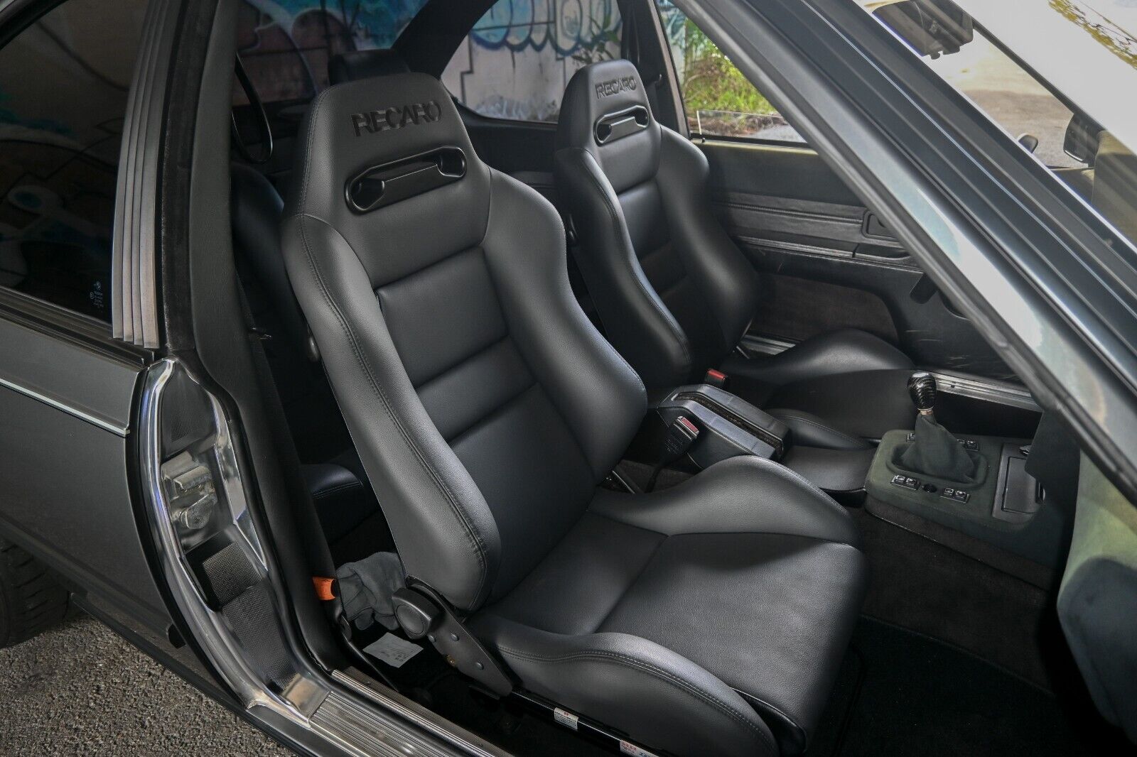 BMW-M6-1987-Coupe-29