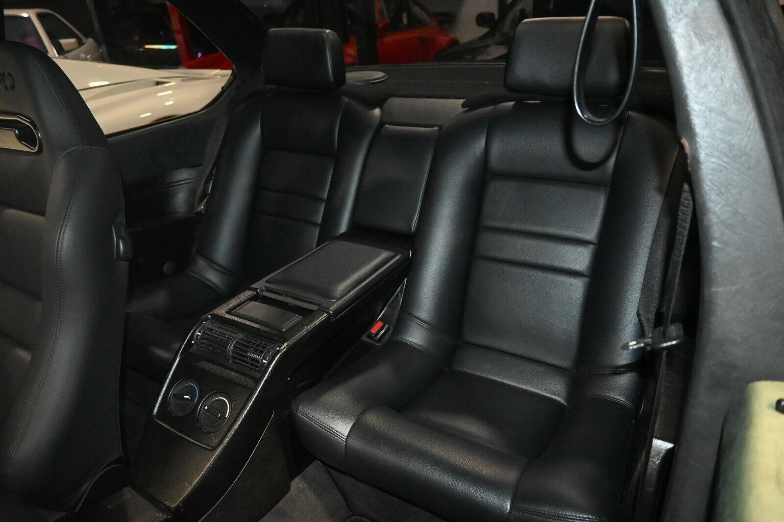 BMW-M6-1987-Coupe-34