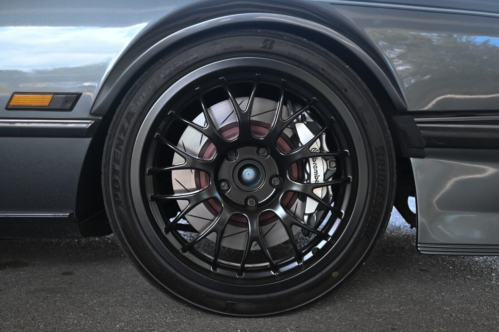 BMW-M6-1987-Coupe-9