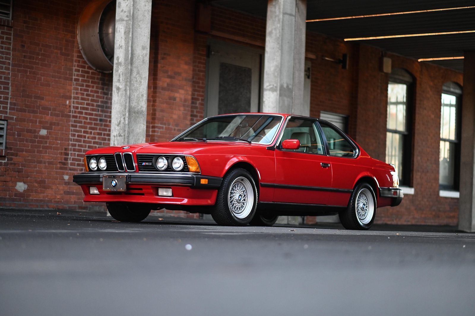 BMW M6 1987 --