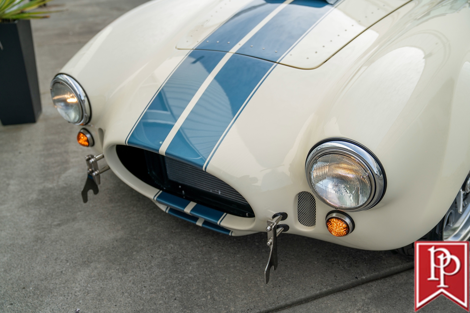 Backdraft-Racing-RT4-1965-Roadster-2