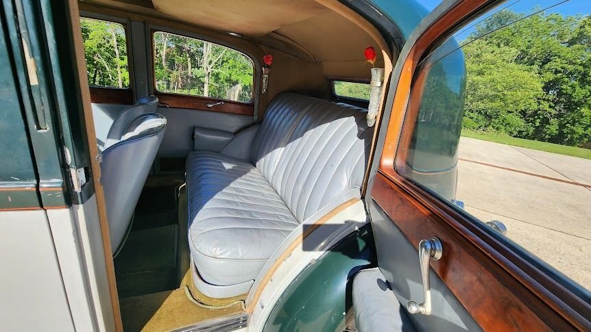 Bentley-Derby-4-14-Saloon-by-Hooper-1936-16