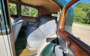 Bentley-Derby-4-14-Saloon-by-Hooper-1936-17