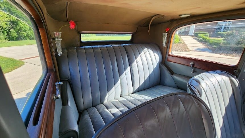 Bentley-Derby-4-14-Saloon-by-Hooper-1936-22