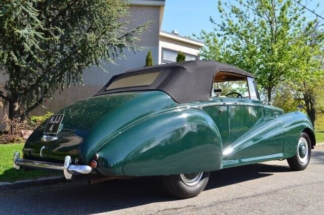 Bentley-R-Type-1953-Drophead-Coupe-3