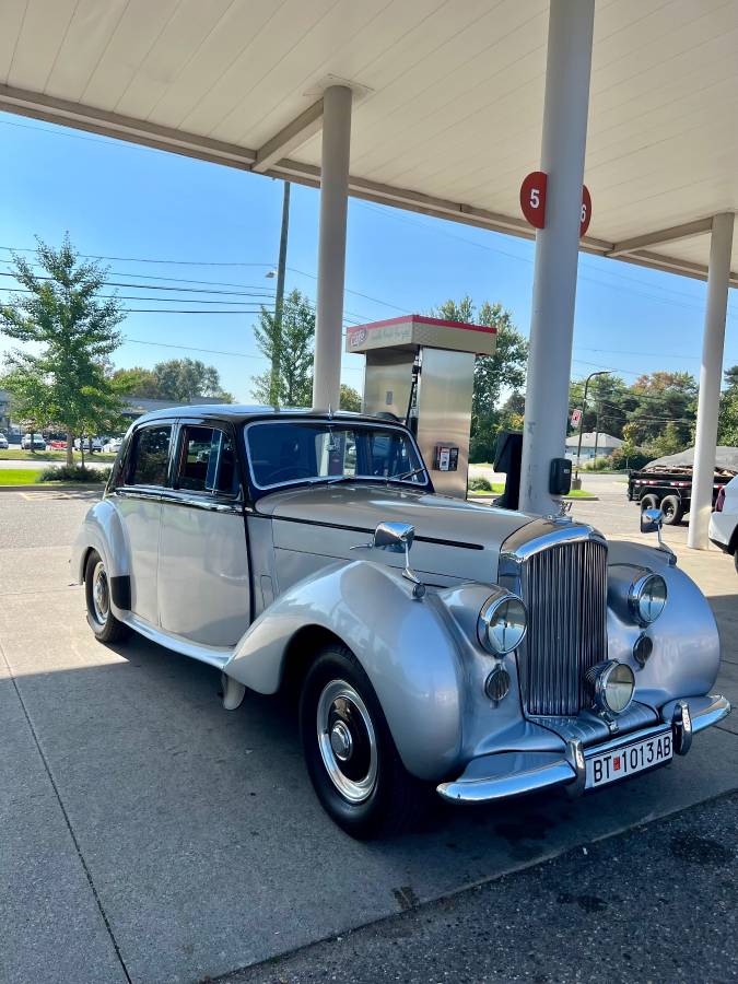 Bentley-R-type-1953-20