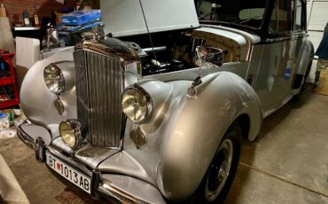 Bentley-R-type-1953-21