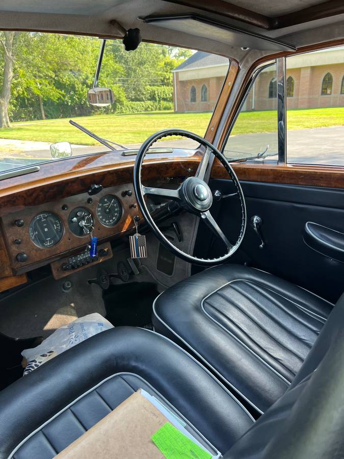 Bentley-R-type-1953-8