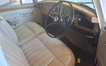 Bentley-S2-1961-Sedan-10