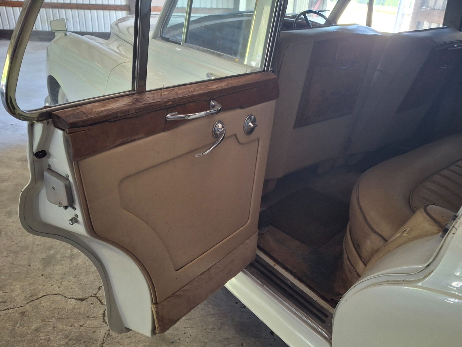 Bentley-S2-1961-Sedan-11