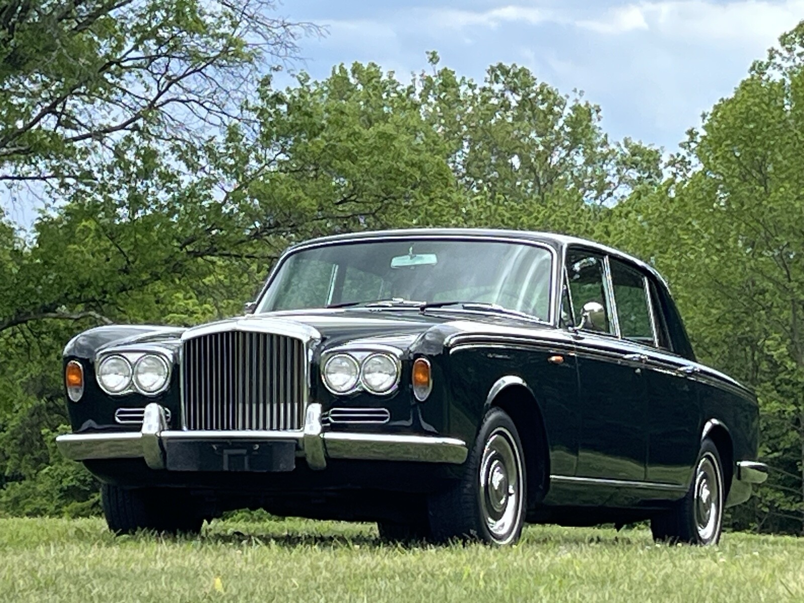 Bentley-T-series-1967-Sedan-1