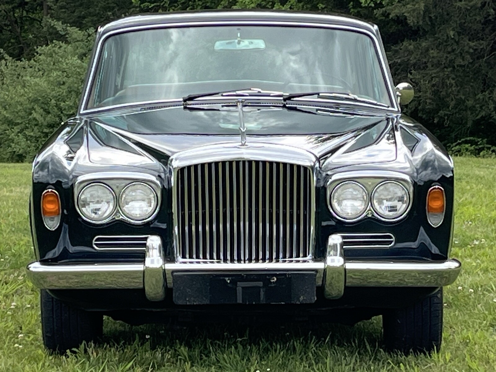 Bentley-T-series-1967-Sedan-12