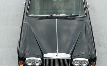 Bentley-T-series-1967-Sedan-13