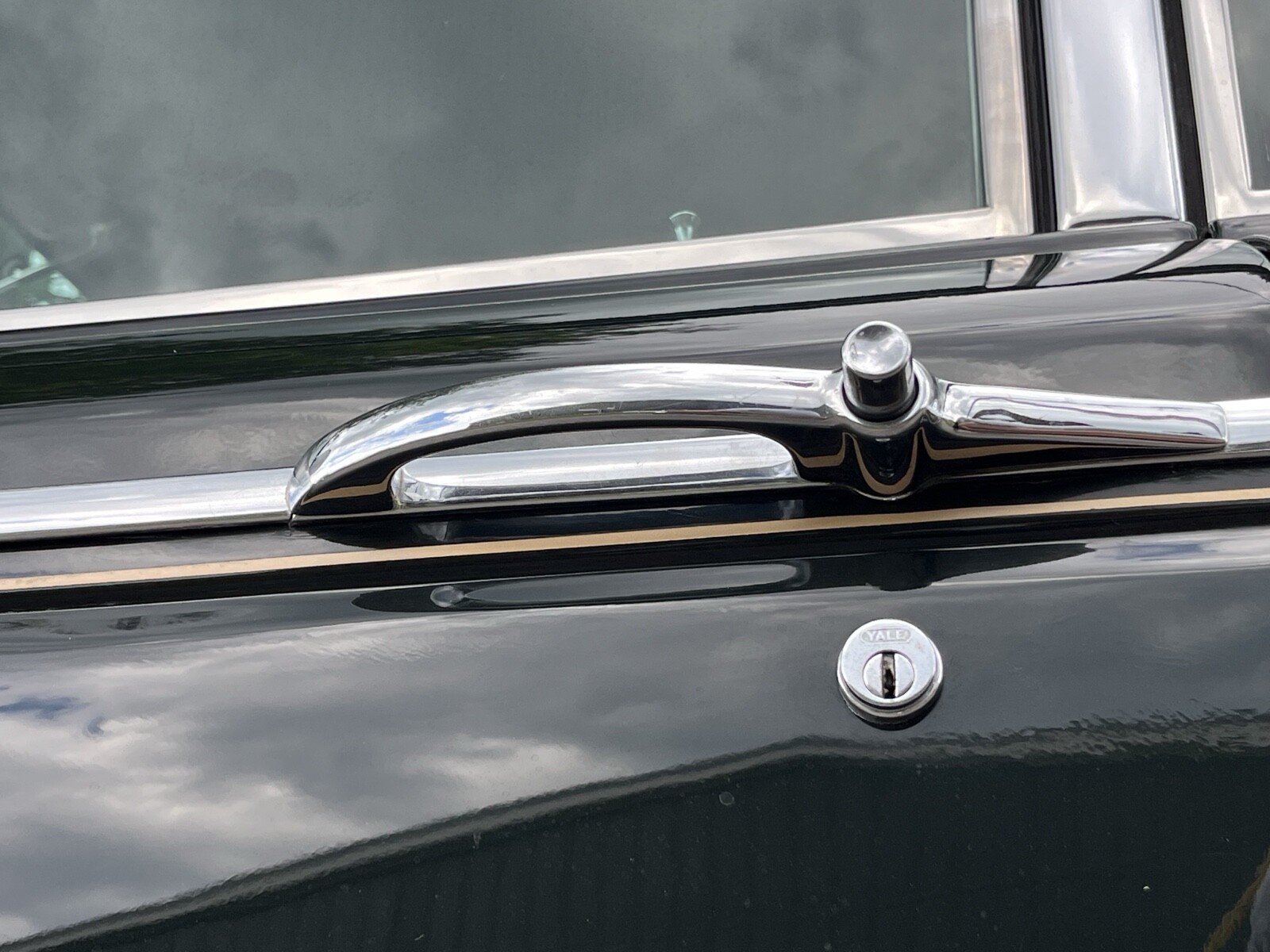 Bentley-T-series-1967-Sedan-17