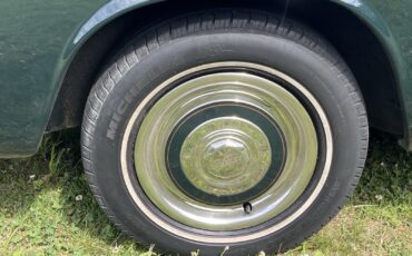 Bentley-T-series-1967-Sedan-18