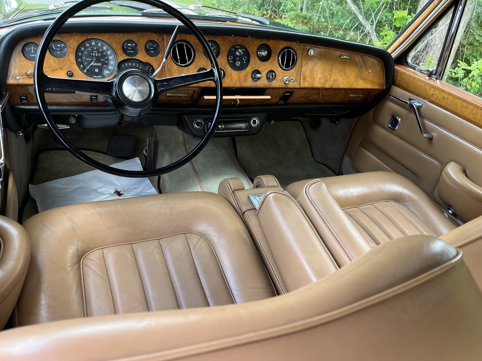 Bentley-T-series-1967-Sedan-21