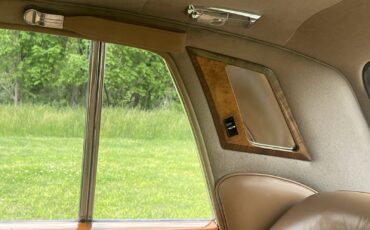 Bentley-T-series-1967-Sedan-37