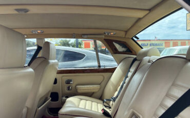 Bentley-Turbo-R-1990-Sedan-12