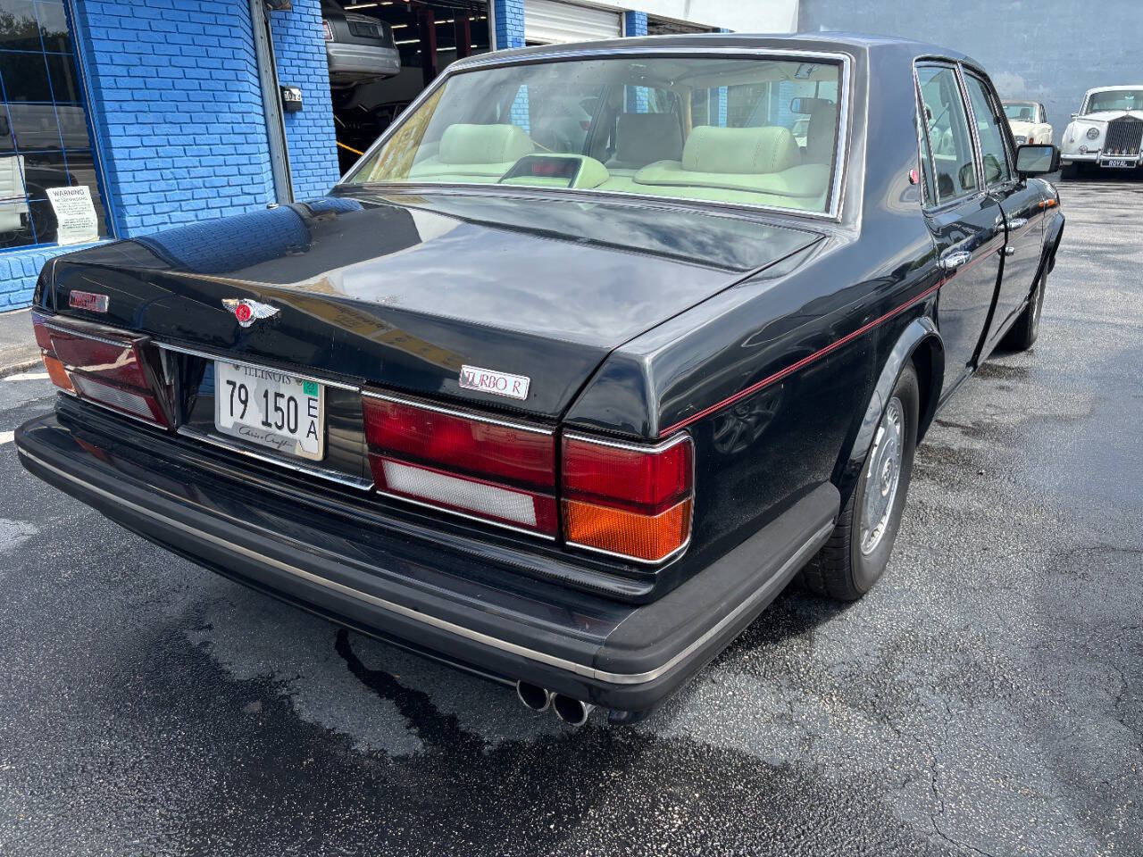 Bentley-Turbo-R-1990-Sedan-2