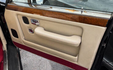 Bentley-Turbo-R-1990-Sedan-23