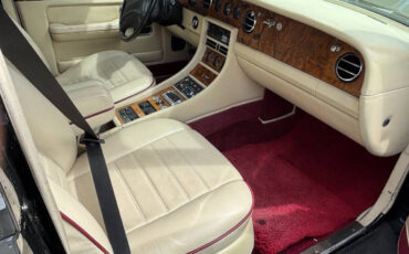 Bentley-Turbo-R-1990-Sedan-24