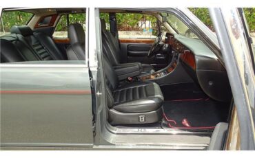 Bentley-Turbo-R-1991-SEDAN-12
