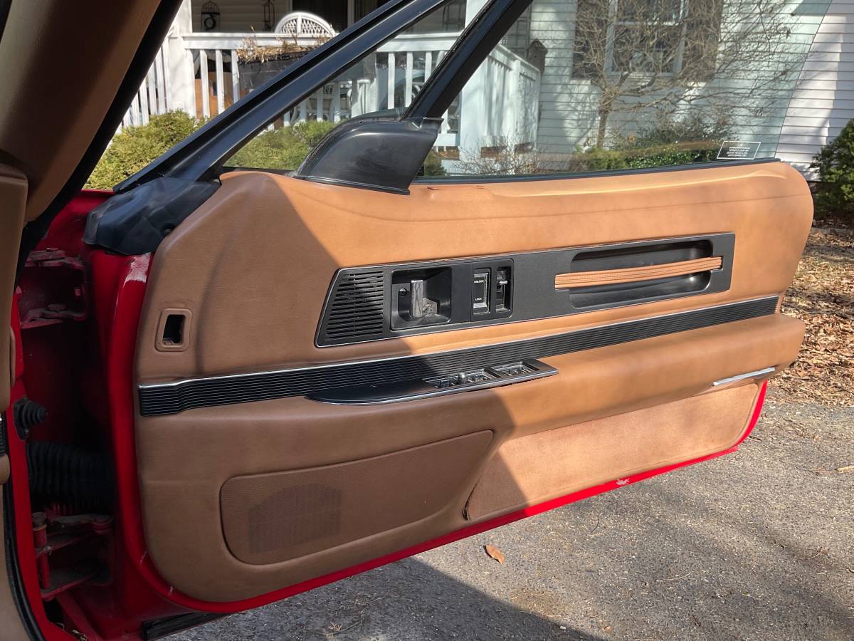 Buick-Areatta-1991-red-9