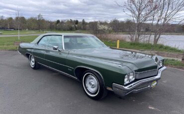 Buick-Centurion-1972-Sedan-1