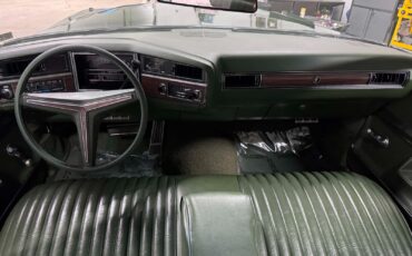 Buick-Centurion-1972-Sedan-18