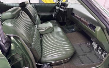 Buick-Centurion-1972-Sedan-21