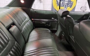 Buick-Centurion-1972-Sedan-27