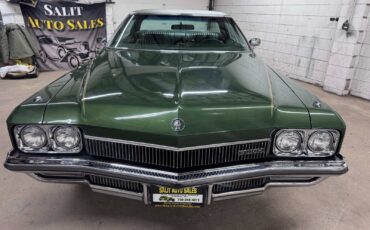 Buick-Centurion-1972-Sedan-32