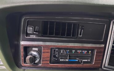 Buick-Centurion-1972-Sedan-7