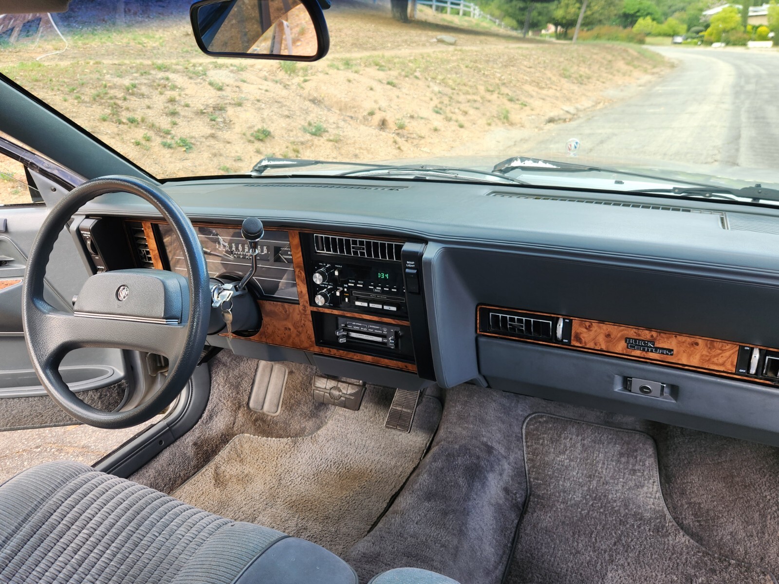 Buick-Century-1991-Sedan-10