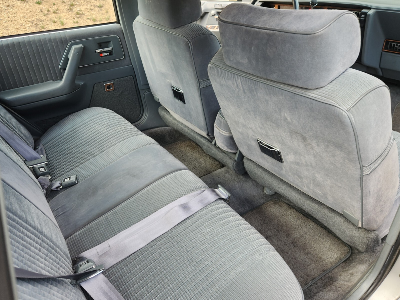 Buick-Century-1991-Sedan-12