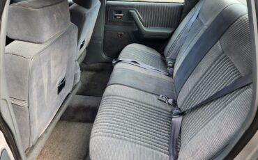 Buick-Century-1991-Sedan-13