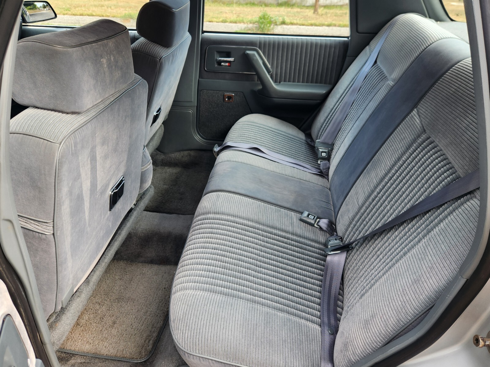 Buick-Century-1991-Sedan-13